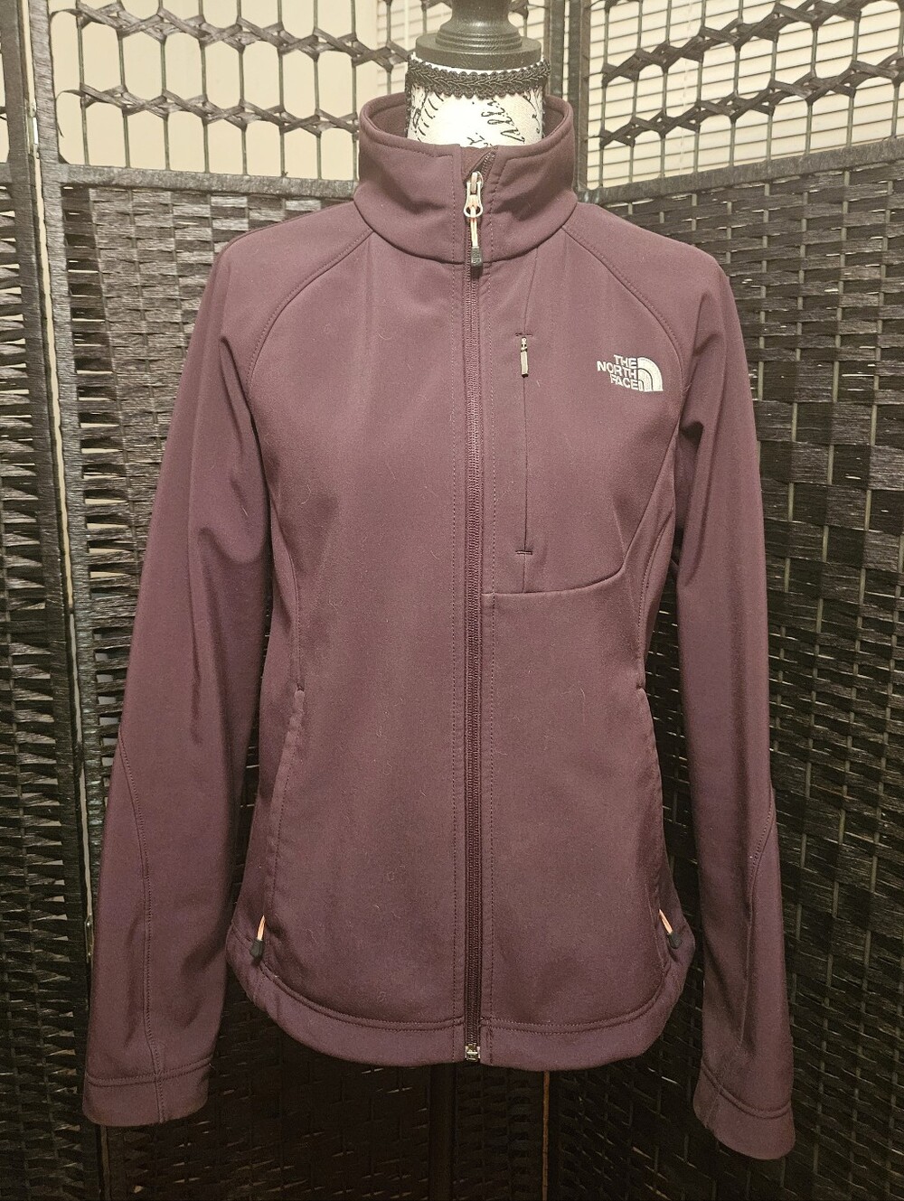 The North Face Women's Plum Full-Zip Jacket